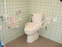 Medium_2.車椅子トイレ
